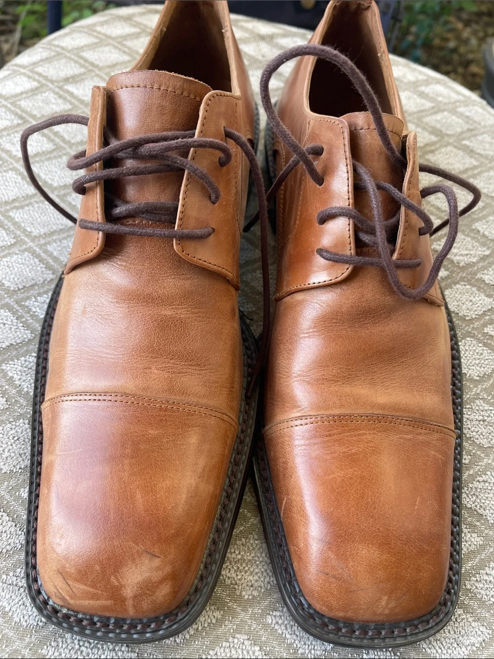 Tan Leather Lace-Up Derby Shoes